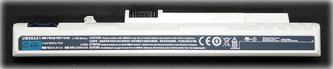 Batteria compatibile. 3 celle - 10.8 / 11.1 V - 2200 mAh - 24 Wh - colore BIANCO - peso 160 grammi circa - dimensioni STANDARD.